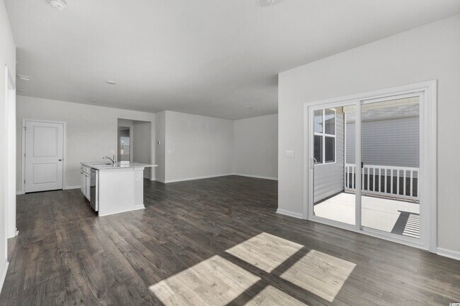 Building Photo - 2144 Ainsley Dr