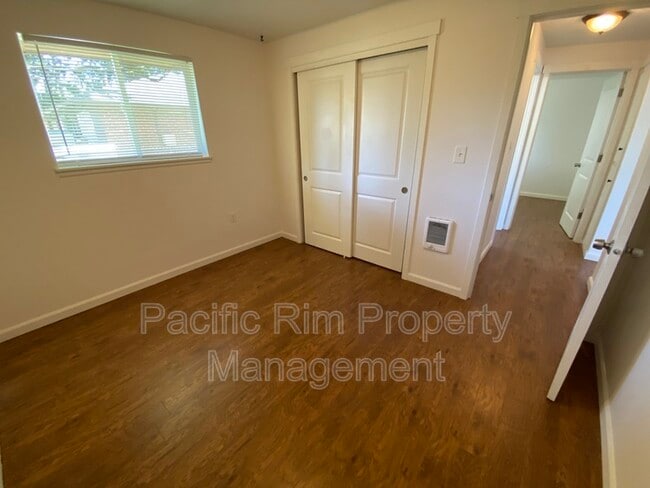 Building Photo - 15501 Grant Ave SW