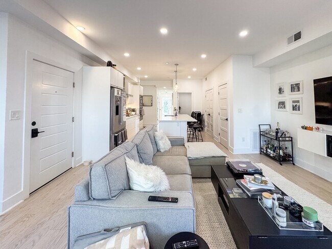 Foto del edificio - 231 Maverick St