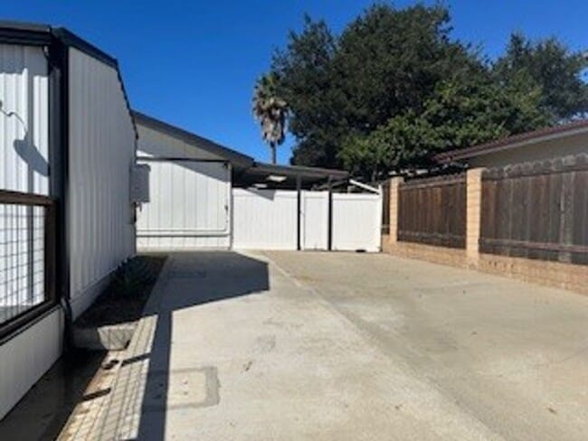 Building Photo - In the Heart of Solvang two-bedroom two ba...