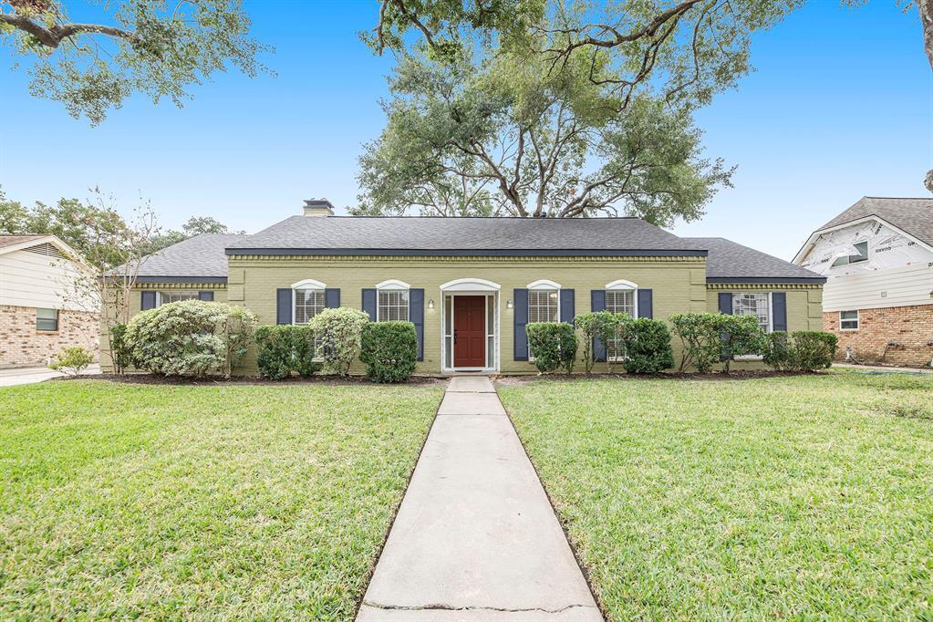 Primary Photo - 11423 Valley Spring Dr