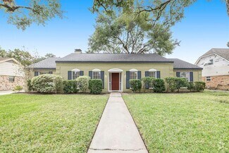 Building Photo - 11423 Valley Spring Dr
