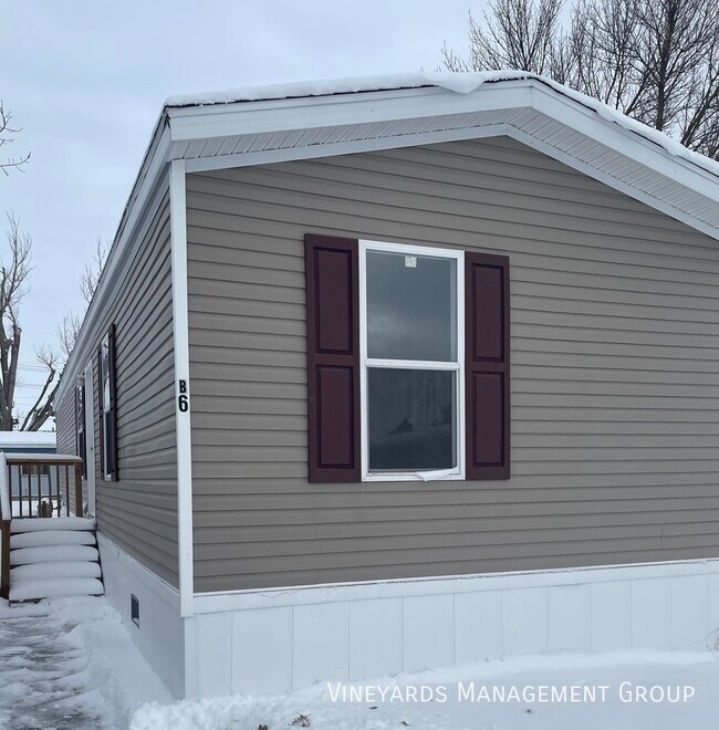 Building Photo - New Manufactured Home - Now Available To L...