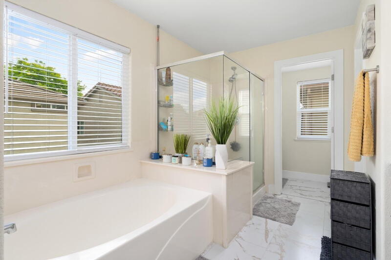 Foto del edificio - 660 Greg Thatch Cir