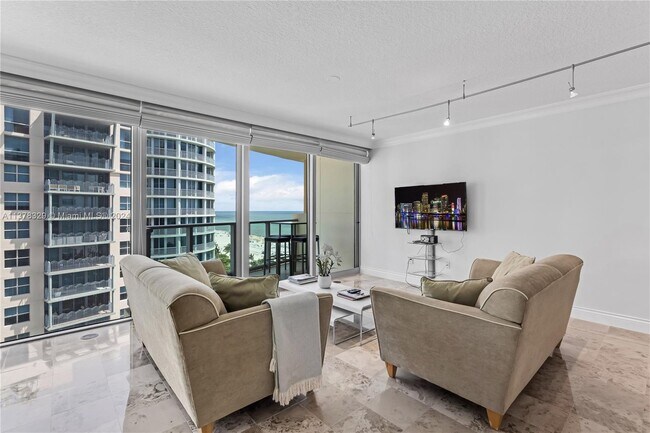 Building Photo - 1455 Ocean Dr