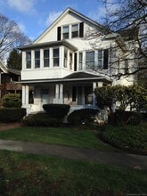 Building Photo - 32 S Elm St