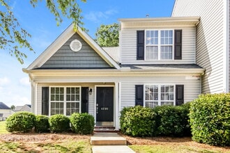 Building Photo - 4201 Youngstown Dr