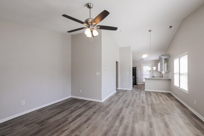 Building Photo - 1007 Kansas City Dr