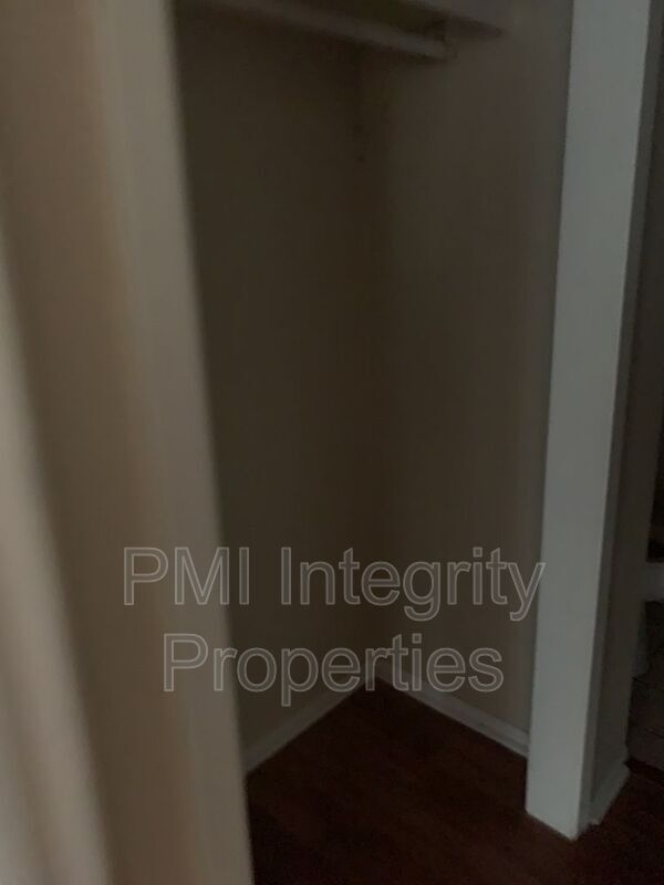 Building Photo - 110 Vieux Orleans Cir