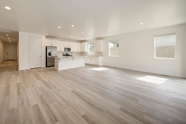 Building Photo - 11171 W Heliopsis Dr
