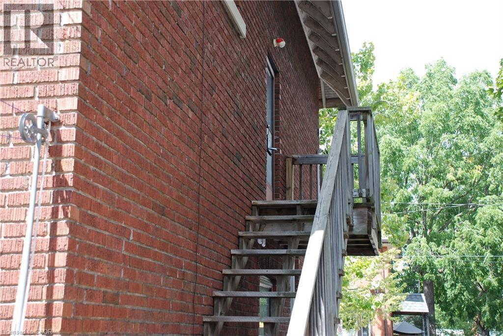 Primary Photo - 265 Park Ave