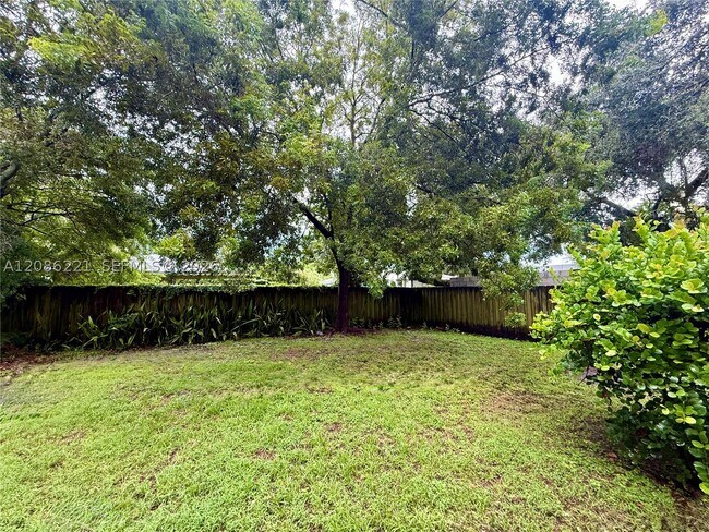 Building Photo - 7929 NW 10th Ct
