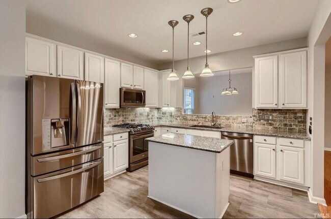 Building Photo - 3409 Great Bear Ln