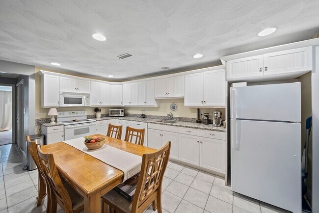 Foto del edificio - 104 Norton Ave