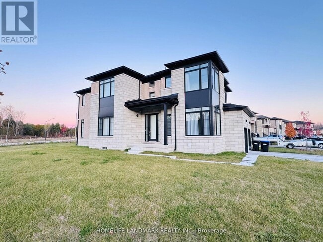 Building Photo - 1 Tran St