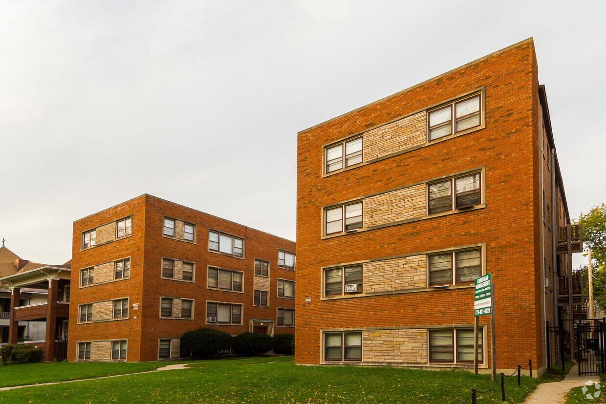 Building Photo - 5440 W Ferdinand St