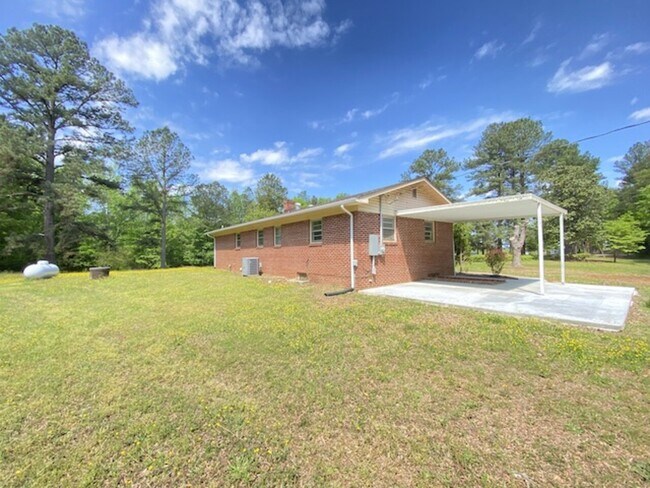 Foto del edificio - 3646 Cedar Grove Road