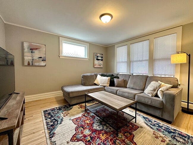 Building Photo - Available June 1st - Beautifully Renovated 4 Bed 1 Bath w/ Garage