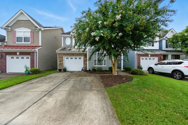 Building Photo - 3018 Silver Charm Cir
