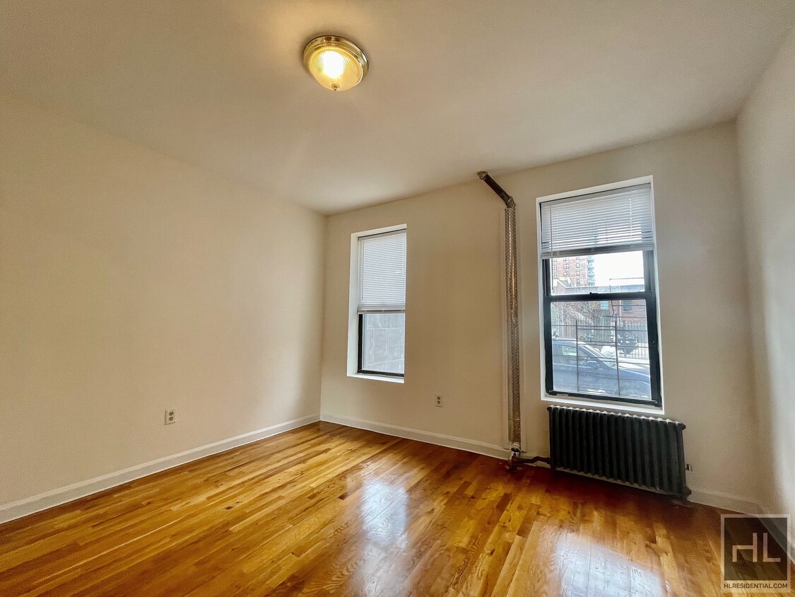 Primary Photo - 251 8Th STREET 1 bed