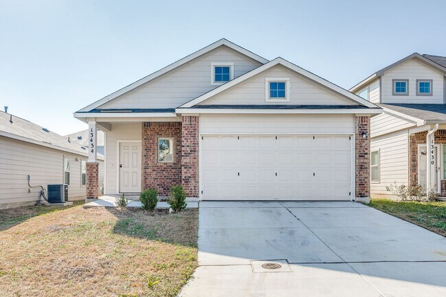 Building Photo - Beautiful 4- Bedroom One Story w/Open Floo...
