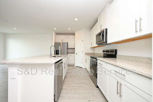 Foto del edificio - 2106 Rosewood Dr