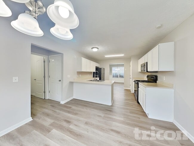 Building Photo - 35 Trelawney Ln