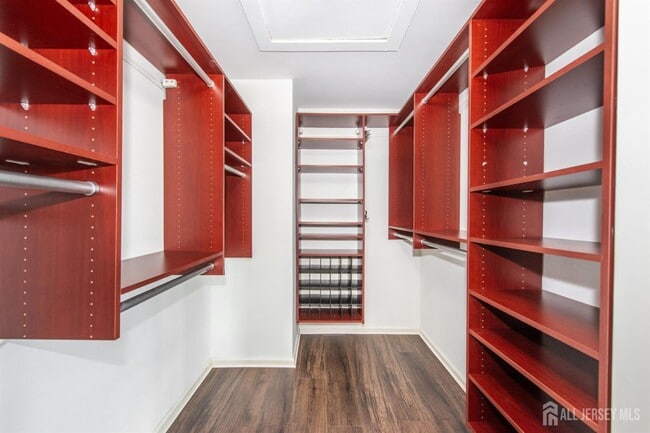 Building Photo - 43 S Shore Dr