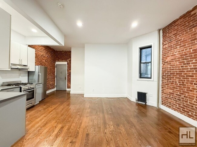 Building Photo - BEDFORD AVENUE / Bedford-Stuyvesant 2-Bed 1-Bath