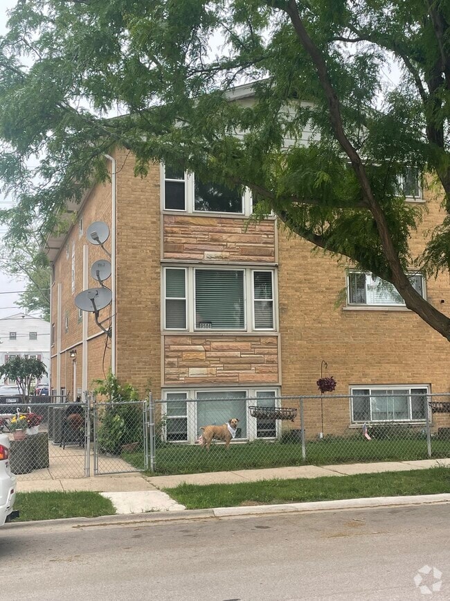 Building Photo - 9504 Lawrence Ct