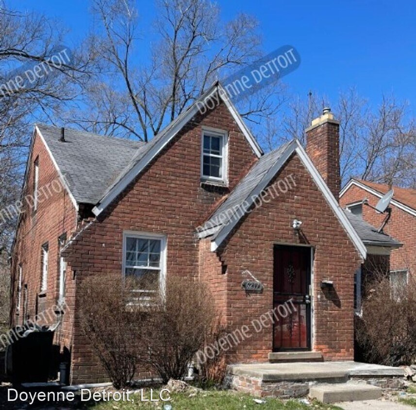 Primary Photo - 3 br, 1 bath House - 16217 Robson