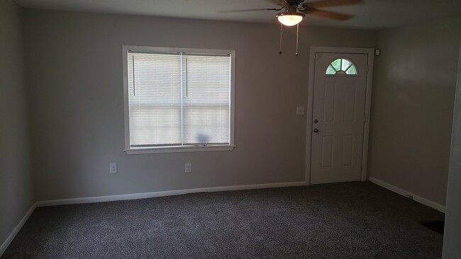 Living room - 4204 Elam St
