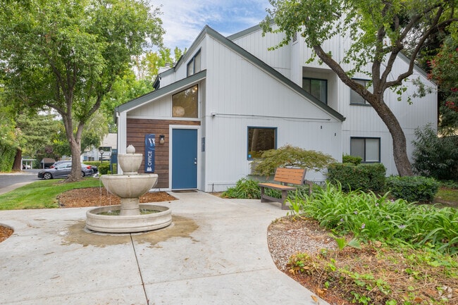 Leasing Office - Waters Edge Apartments