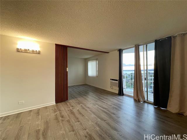 Foto del edificio - 98-1038-1038 Moanalua Rd