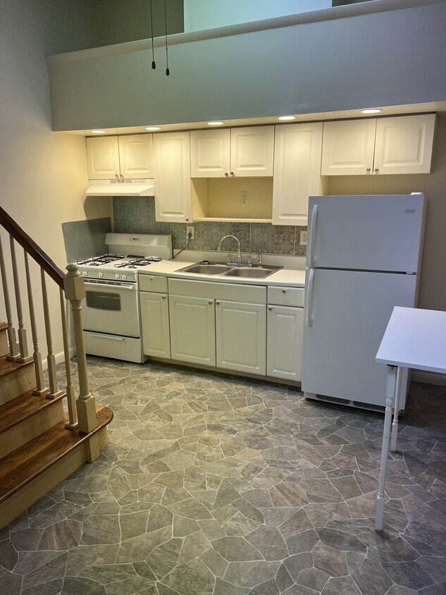 Foto principal - 327 Bell Ave