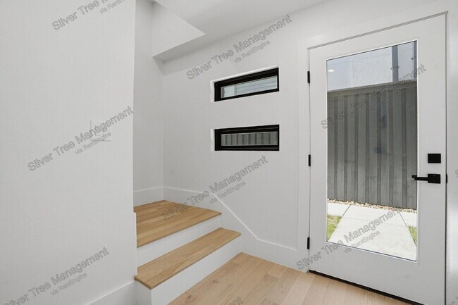 Foto del edificio - 4520 Cabell Dr