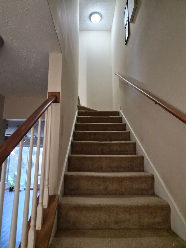 Foto del edificio - 1008 Chinook St