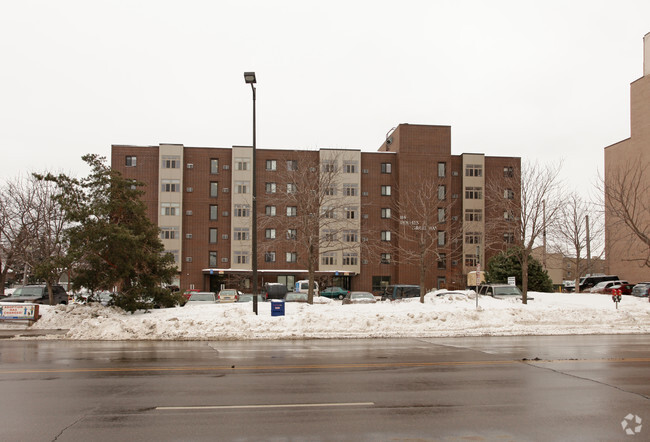 Building Photo - Holmes Greenway