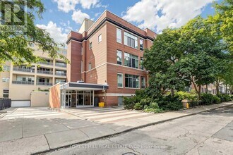 Building Photo - 21 Nassau St