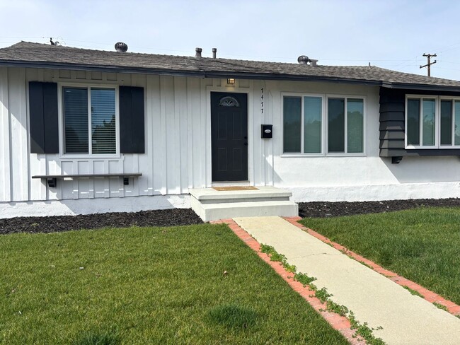 Building Photo - Totally remodeled Buena Park home availabl...