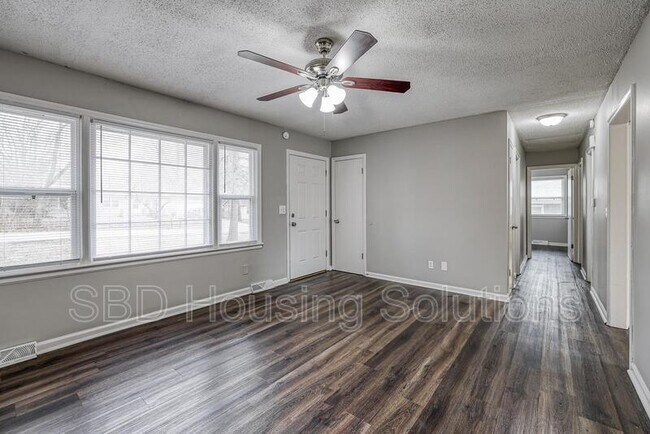 Foto del edificio - 5311 NE 46th Terrace