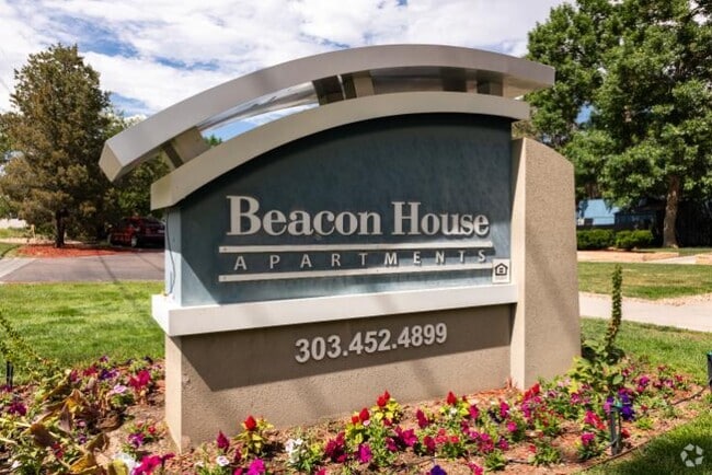 Building Photo - Beacon House