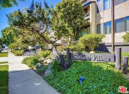 SeaGate le da la bienvenida - 8711 Falmouth Ave