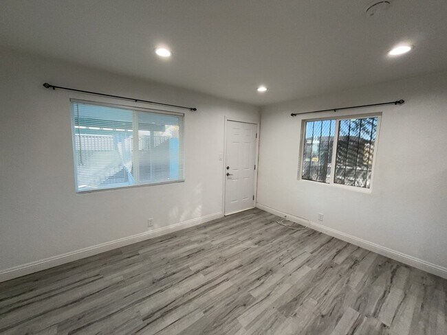 Foto del edificio - Cozy 2-Bed Oasis in the Heart of Downtown Las Vegas – Perfect for Urban Living!