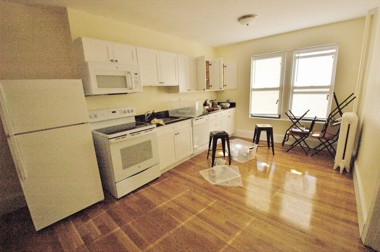 120 Hemenway St, Boston, MA 02115 - Apartments in Boston, MA ...