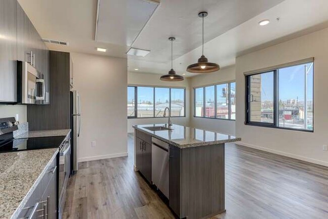 Kitchen and Great Room - oneR midTown