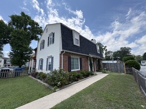 Building Photo - 1501 Antler Cir