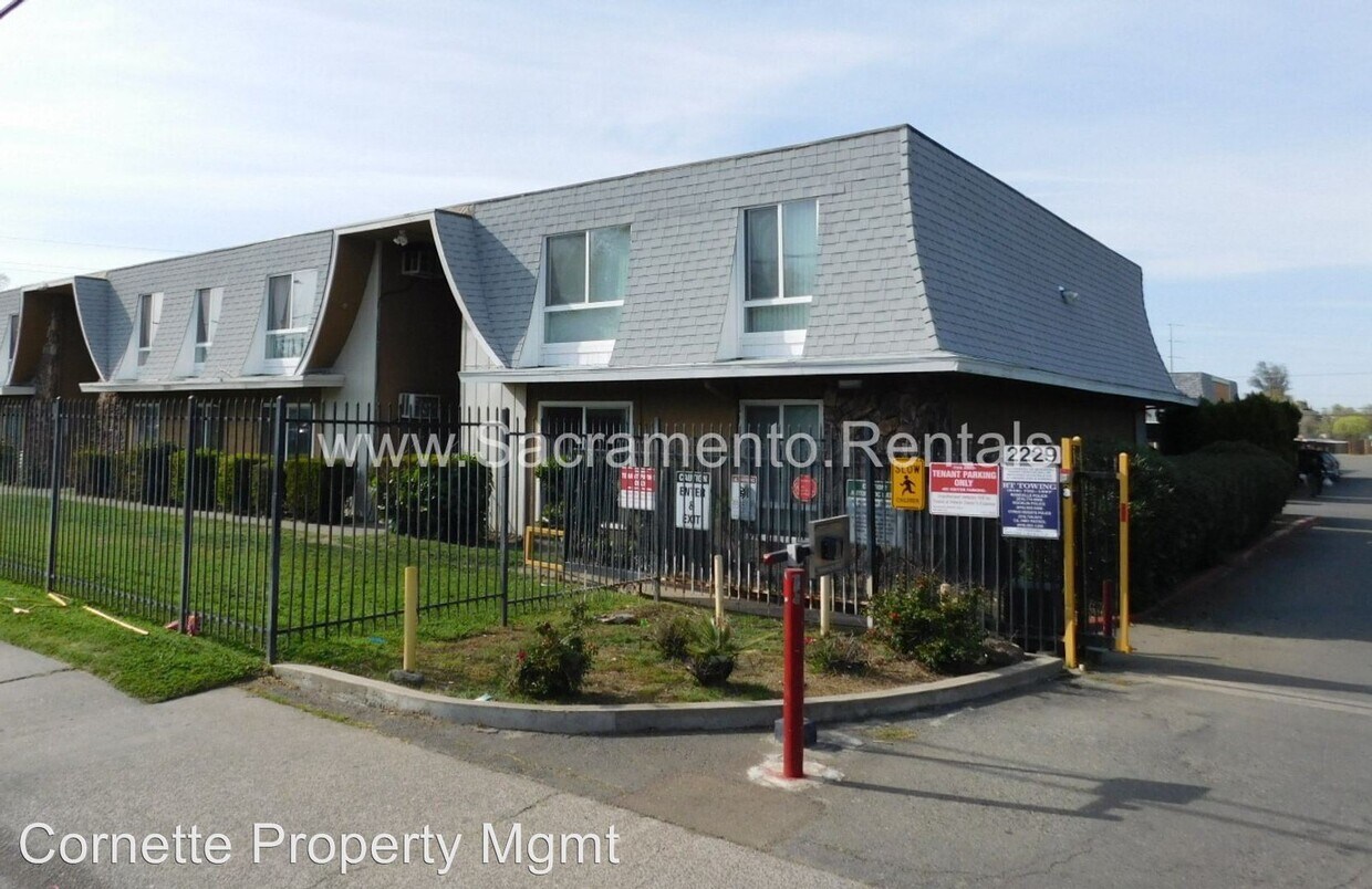 Primary Photo - 2229 Edison Ave