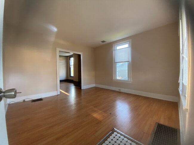 Building Photo - 65 Owasco St