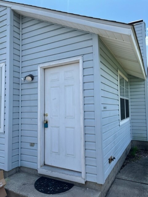 Foto del edificio - 122 Witten Cir